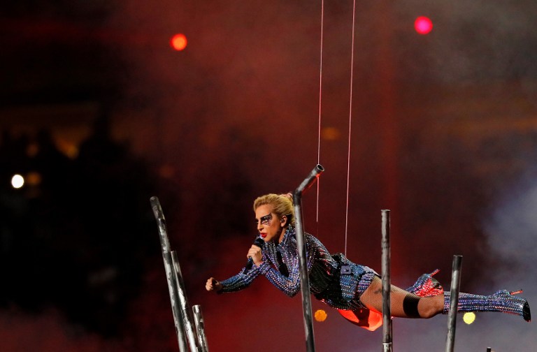 ¿Te perdiste el show de Lady Gaga en el Super Bowl? Estos divertidos memes te lo resumen (Fotos)