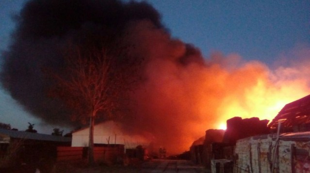 Incendio galpones petrocasa