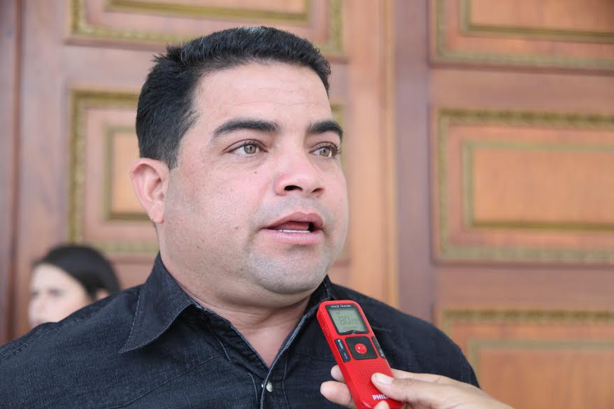 Williams Gil: Mafias bachaqueras en Guacara controlan colas para comprar