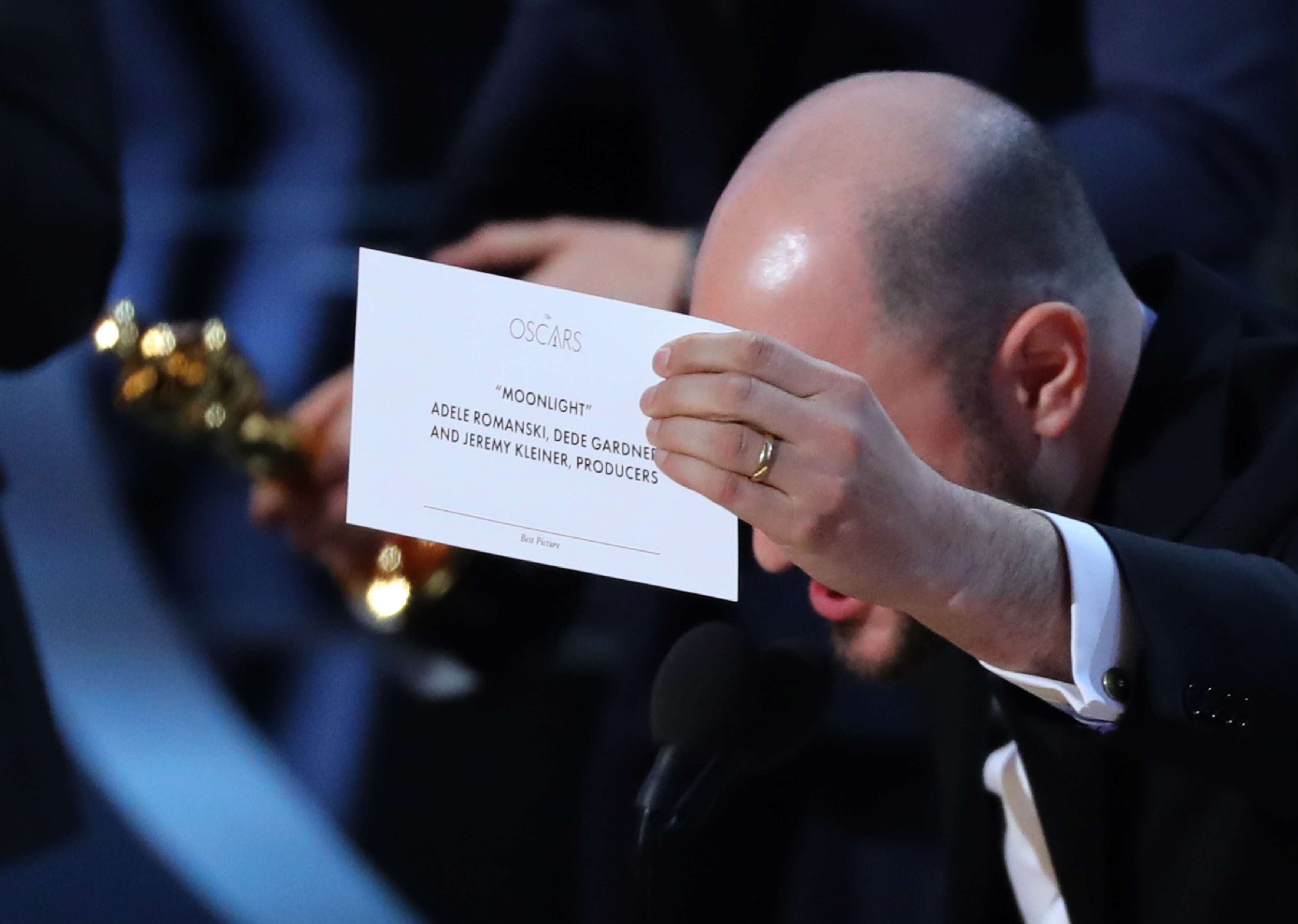 Papelón histórico: Anunciaron como ganadora a Mejor Película a “La La Land”, pero era para “Moonlight”