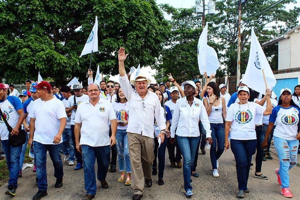 Freddy Valera: Derrochan en Carnavales y hay gente comiendo basura