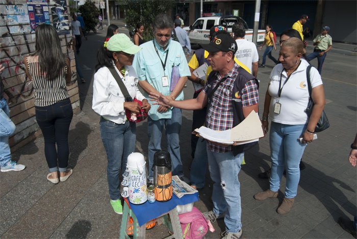 Canalizando la economía informal se reducirá pobreza extrema