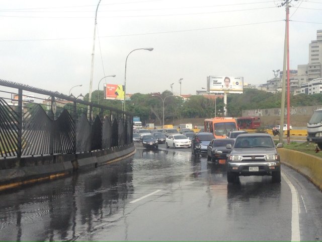 Foto: Distribuidor Altamira este miércoles 29 de marzo / Juan Solano