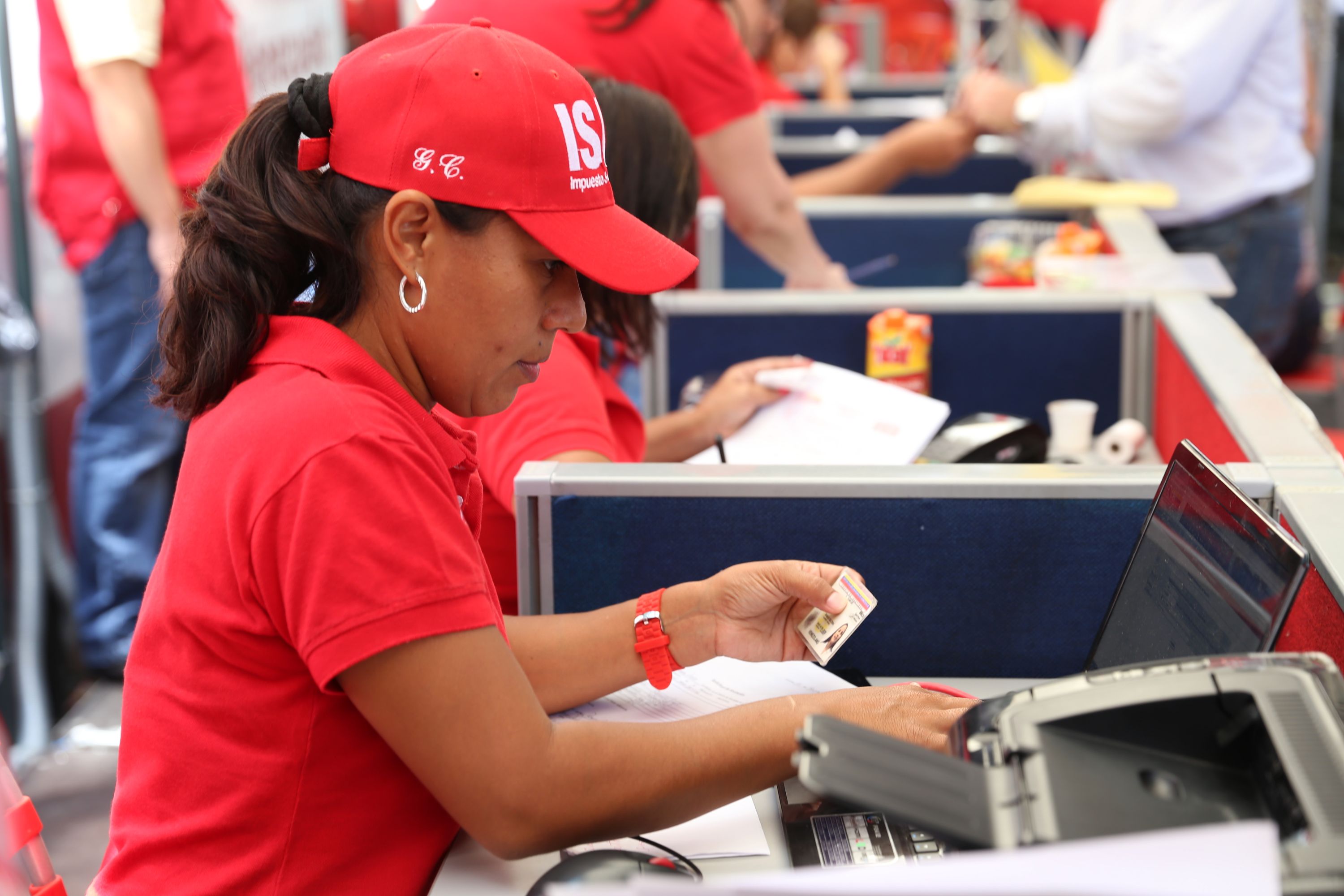 Seniat laborará hasta la medianoche de este viernes para declaración y pago del ISLR