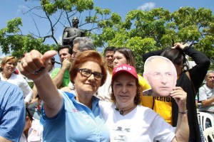 Mitzy Capriles y Helen Fernández: Cambia el TSJ o sigue el golpe