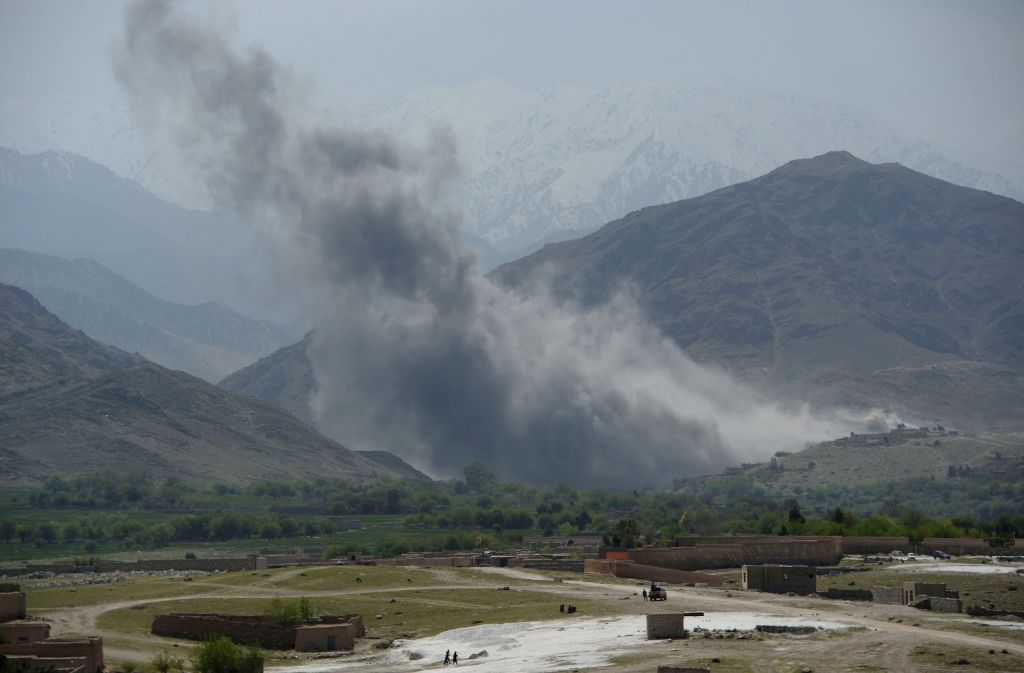 Estados Unidos lanza poderosa bomba no nuclear contra ISIS en Afganistán