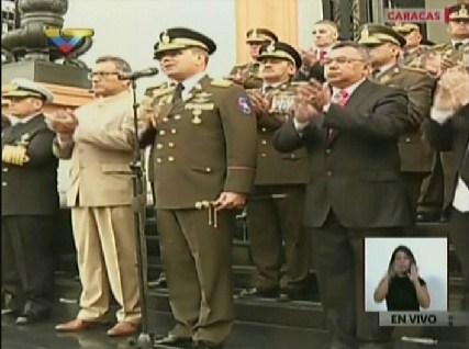 Padrino López: La manifestación pacífica y sin armas está garantizada en la Constitución