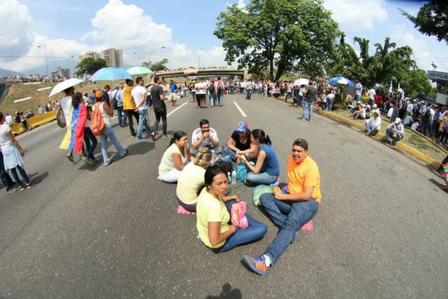 Lo mejor del plantón contra Nicolás en Caracas. Foto: Régulo Gómez / La Patilla