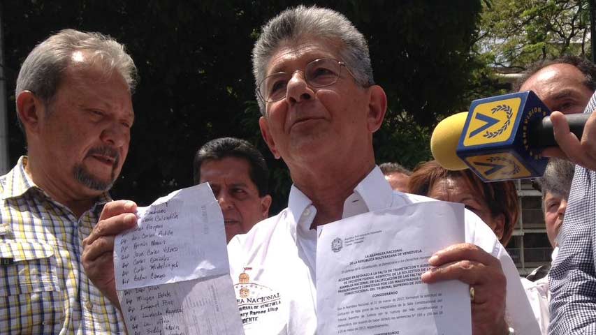 Ramos Allup: Defensor debería franquear las calles y recibir documento