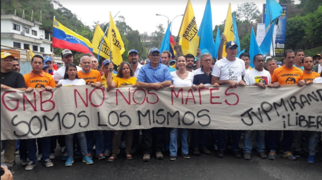 Oposicion marcha a ramo verde