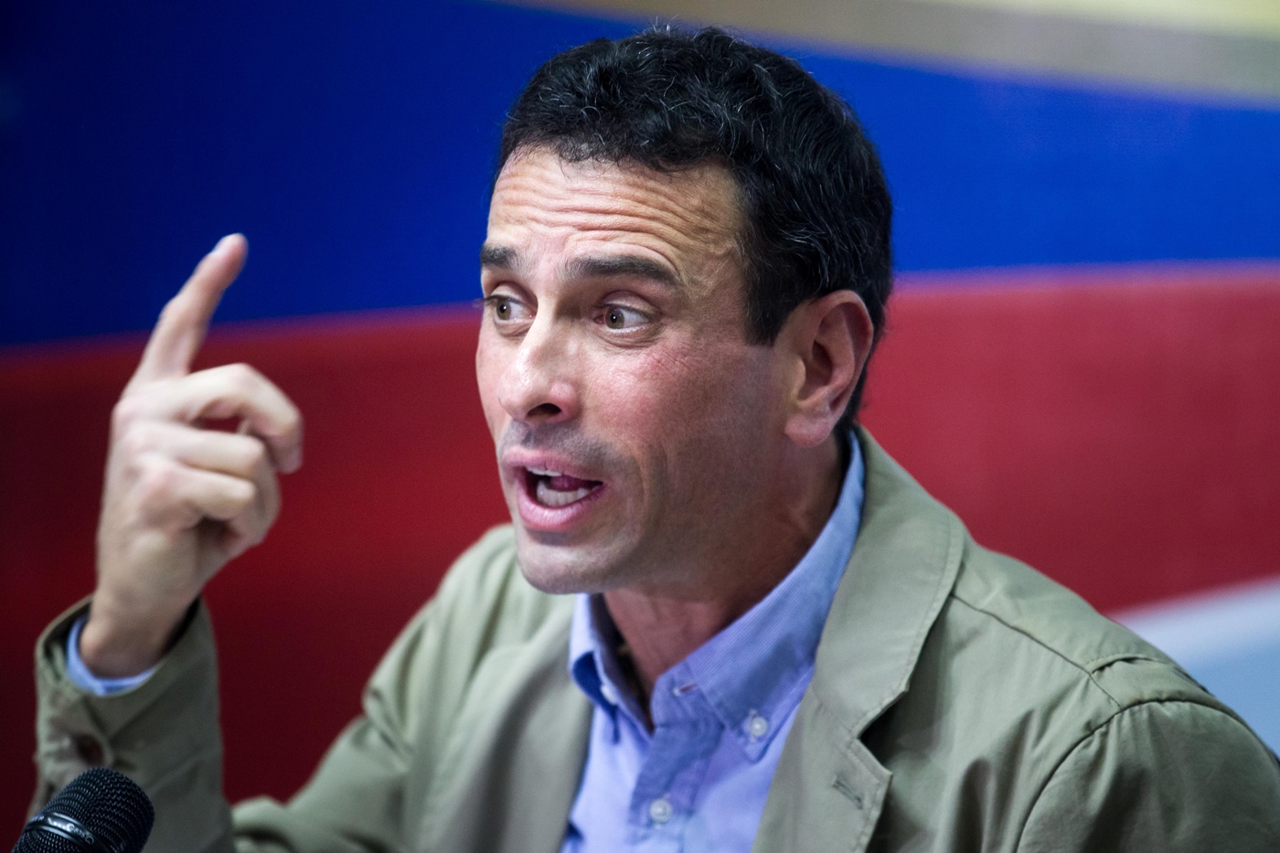 Capriles rechazó represión en marcha de los abuelos