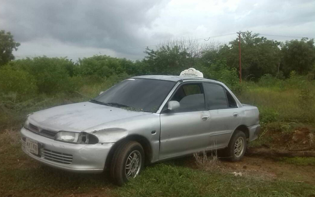 Le clavan 10 veces un puñal y no se llevan su carro en Zulia