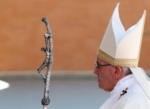 El Papa expresa su tristeza por el bárbaro ataque de Manchester