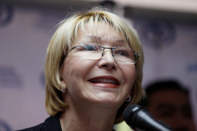 Venezuela's chief prosecutor Luisa Ortega Diaz talks to the media during a news conference in Caracas, Venezuela May 24, 2017. REUTERS/Marco Bello