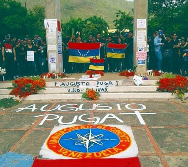 Homenaje a Augusto Pugas