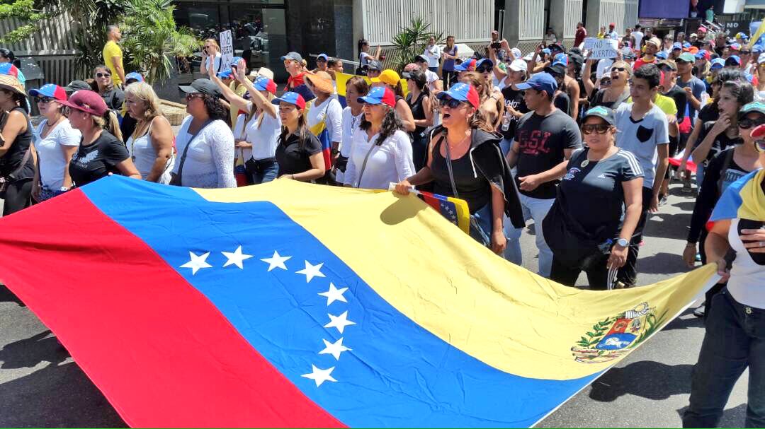 Mujeres de Nueva Esparta  marchan por la libertad y contra la represión #6May (fotos y video)