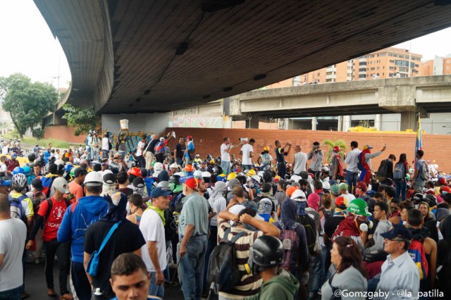 Así transcurrió la marcha en la Autopista Francisco Fajardo este miércoles 03 de mayo. 