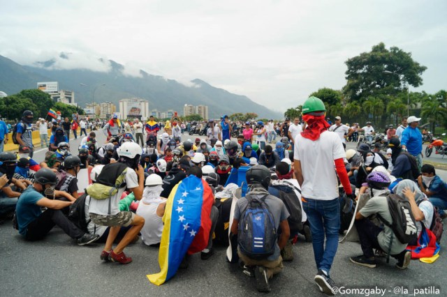 Así transcurrió la marcha en la Autopista Francisco Fajardo este miércoles 03 de mayo. 