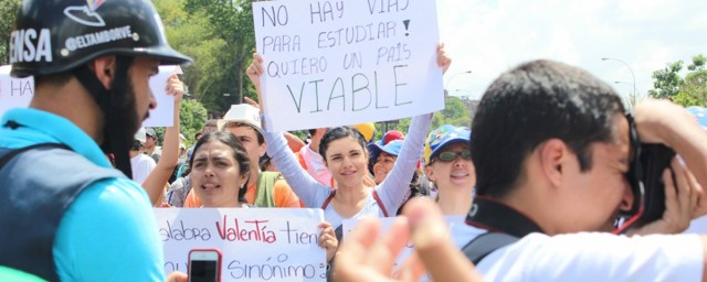 Marcha estudiantil en la Unimet / Régulo Gómez, LaPatilla