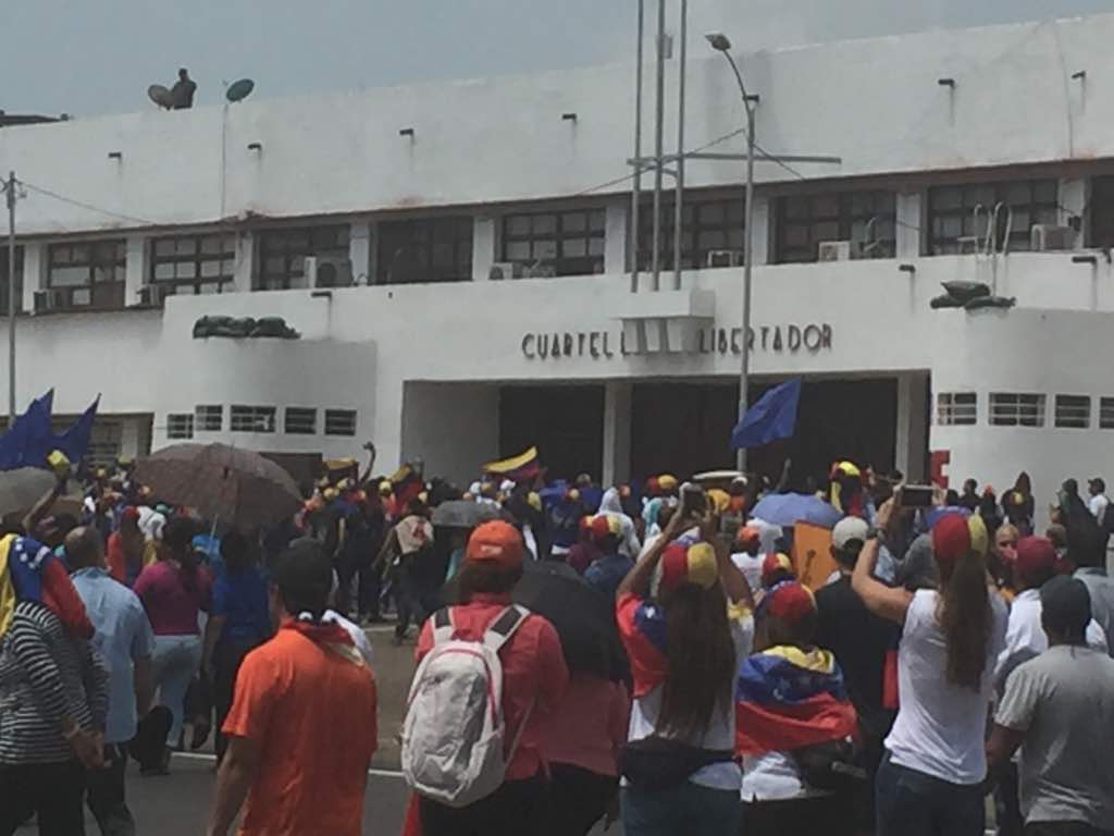 Manifestantes llegaron sin inconvenientes al Cuartel Libertador de Maracaibo #26May