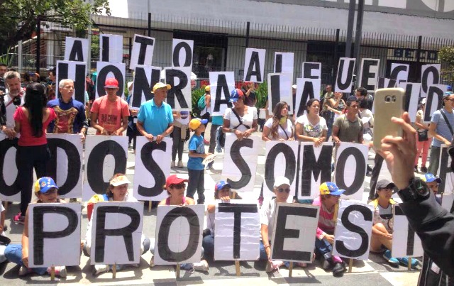 Arranca la marcha desde Chacaíto #26May