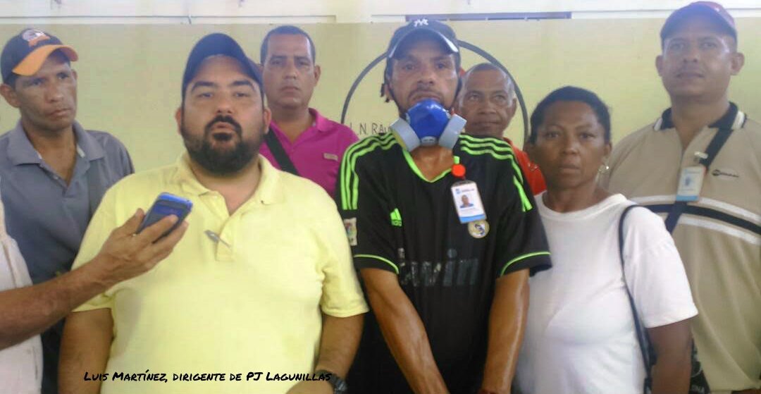 En total hacinamiento ven clases estudiantes de la Escuela Raúl Cuenca en Lagunillas