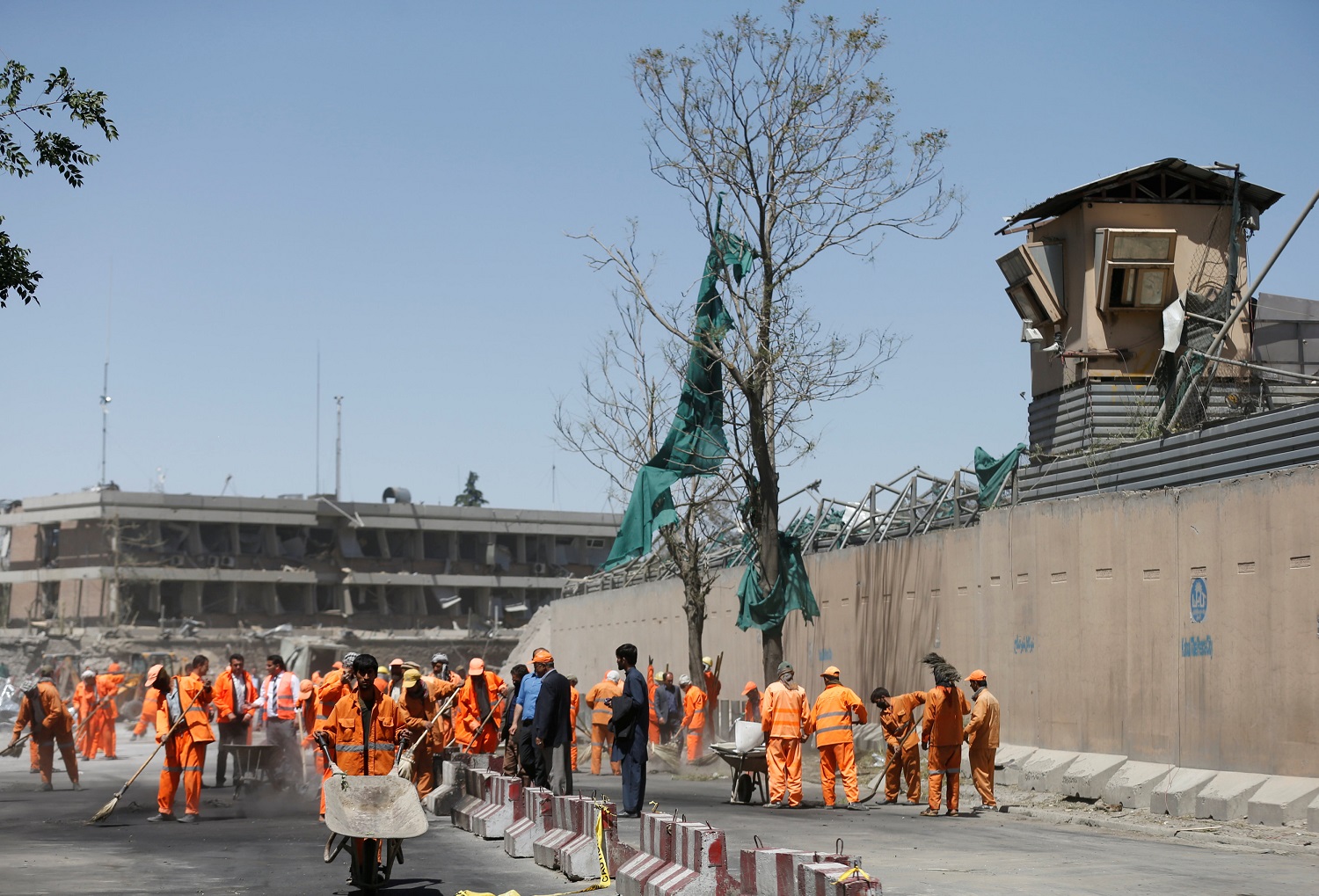 Kabul, conmocionada tras su peor atentado en más de una década