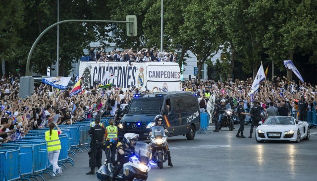 El Real Madrid celebró el nuevo título con su afición (Foto: EFE)