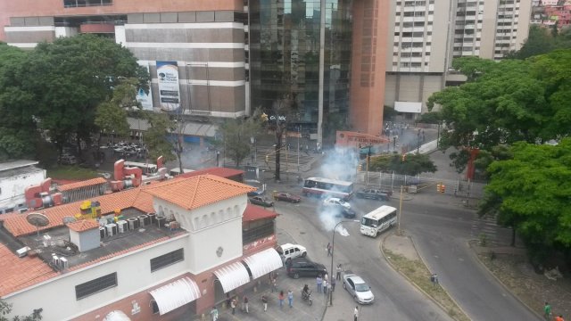 Represión Multiplaza El Paraíso 5Junio