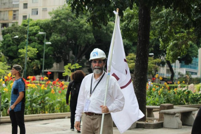 Estragos tras la brutal represión en Altamira este #14Jun/Foto: Régulo Gómez 