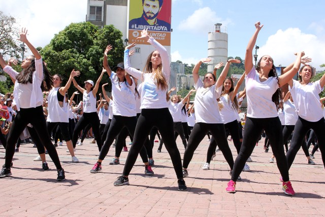 La cultura tomó la plaza Alfredo Sadel en un encuentro por la paz. Foto: Prensa Alcaldía de Baruta