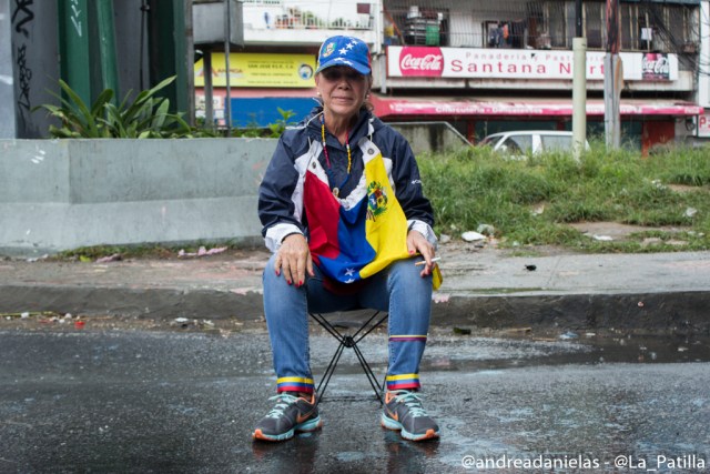 Sociedad civil en el trancazo de este miércoles en Caracas. Foto/Lapatilla