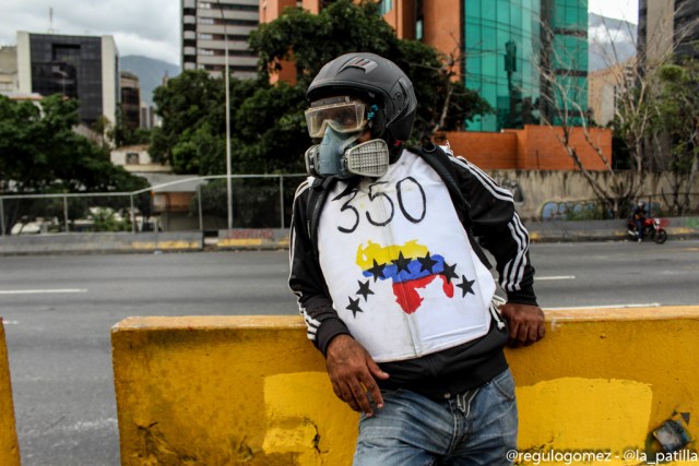 La juventud se le plantó a Conatel para exigir el cese a la censura. Foto: Régulo Gómez / LaPatilla.com