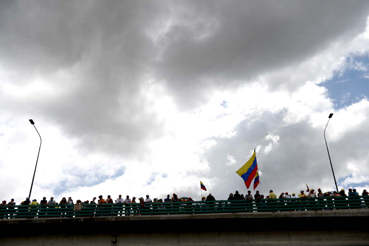 Amnistía Internacional: Gobierno se vuelve contra funcionarios opositores en ola de arrestos