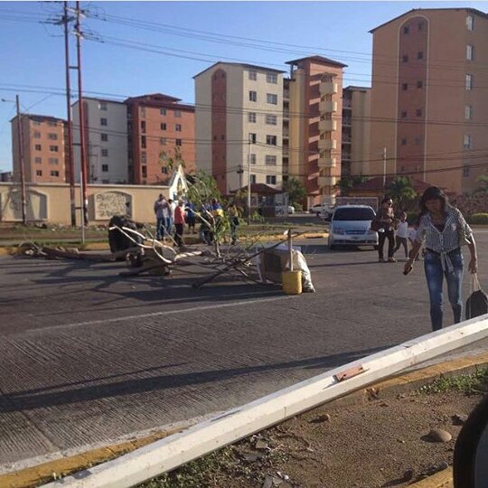 Trancazo y paro de transporte paralizó el norte de Anzoátegui este #3Jul por varias horas (+fotos)