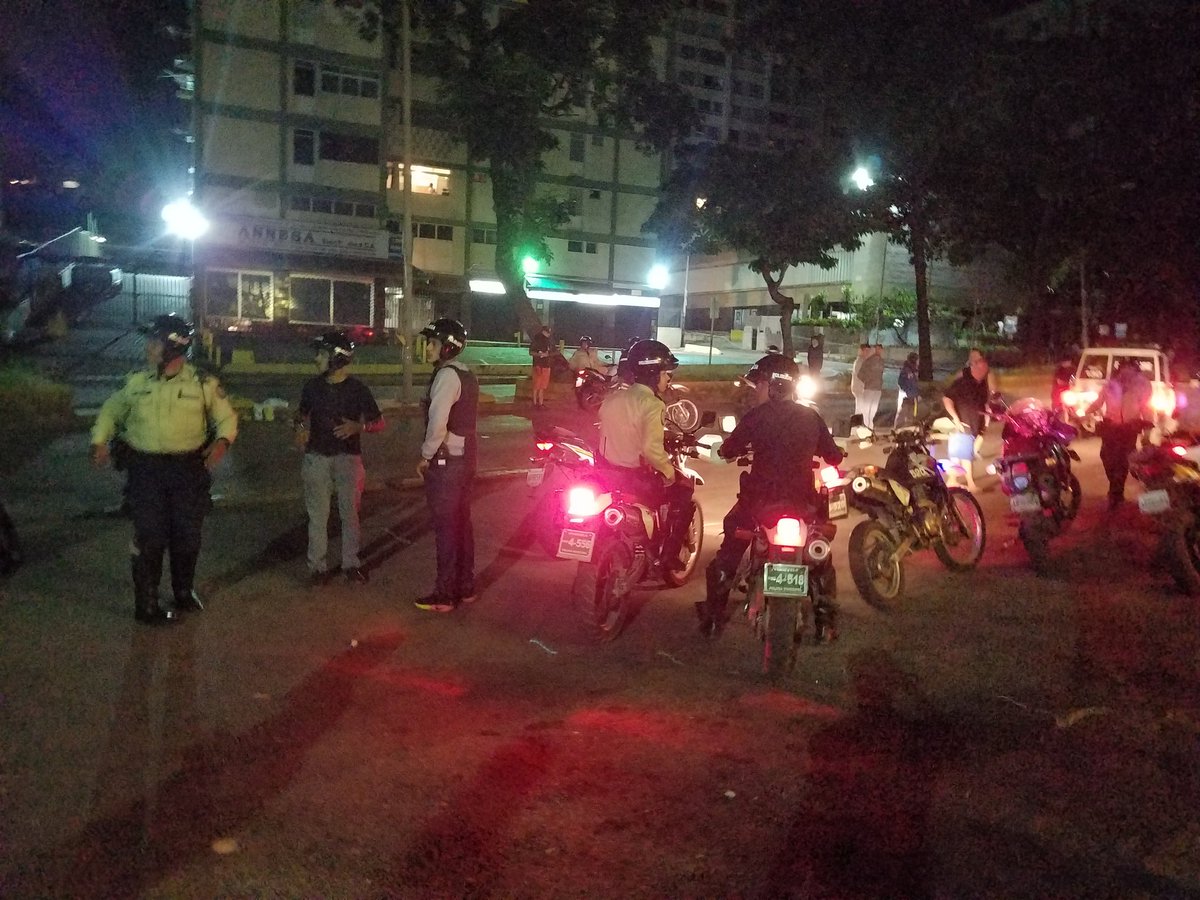 Dos PoliSucre heridos de bala a manos de paramilitares en la urbanización Horizonte de Caracas (VIDEO)