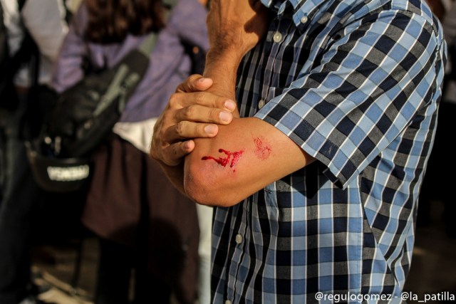 El asalto a la AN en imágenes. Foto: Régulo Gómez / LaPatilla.com