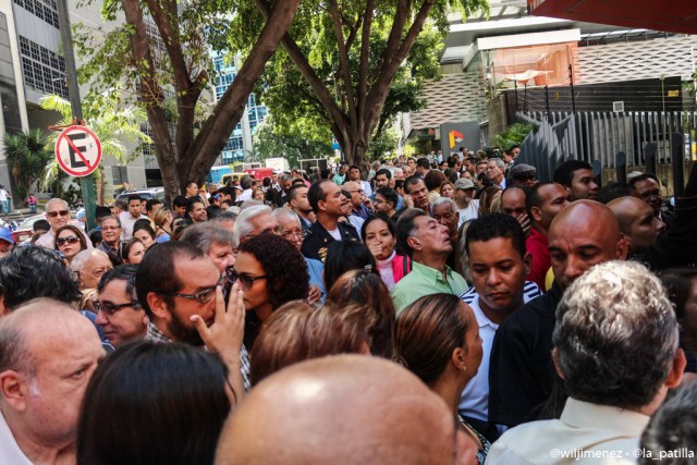 MUD suscribió documento desde el Centro Cultural Chacao para defender la vigencia de la Constitución Nacional y lograr la salida del gobierno. Foto: Will Jiménez