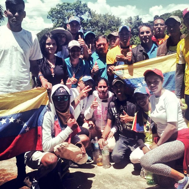 Foto: óvenes marchan 444 kilómetros por Venezuela / Cortesía 