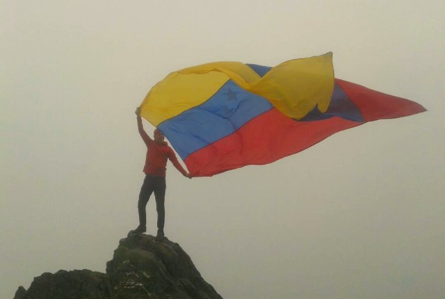 Las protestas llegaron hasta el Pico Bolívar de Mérida (fotos)