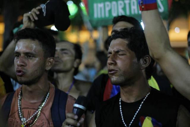 Con los pies maltratados y con Venezuela en el corazón llegaron los gochos libertarios a Caracas Foto: Régulo Gómez / LaPatilla.com