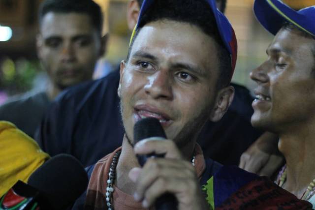 Con los pies maltratados y con Venezuela en el corazón llegaron los gochos libertarios a Caracas Foto: Régulo Gómez / LaPatilla.com