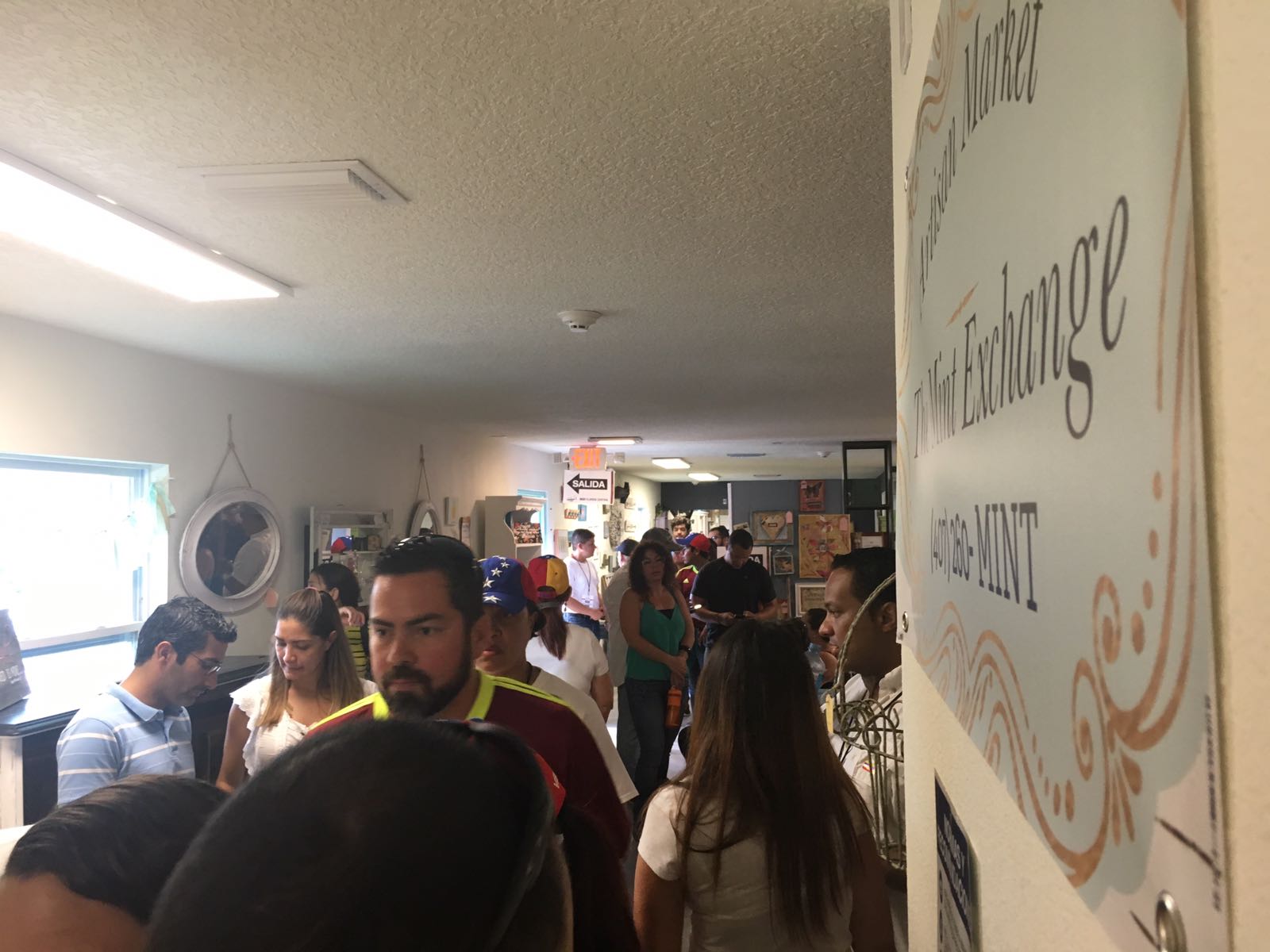 Venezolanos en Florida siguen votando en la consulta popular #16Jul