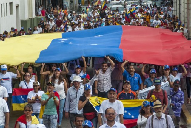 Marcha en Lara