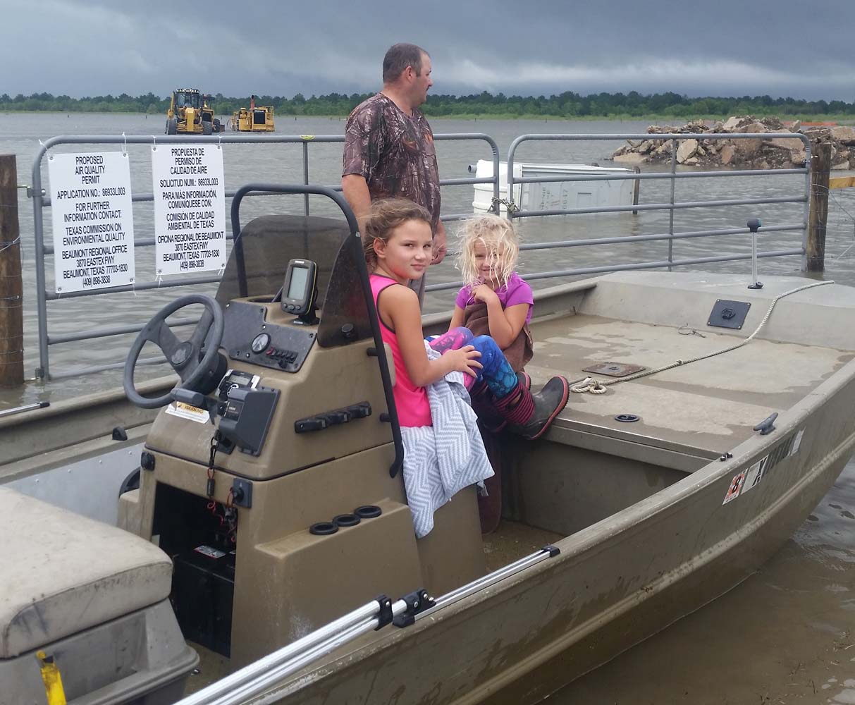 En bote por Texas: Una familia al rescate de Harvey (fotos)