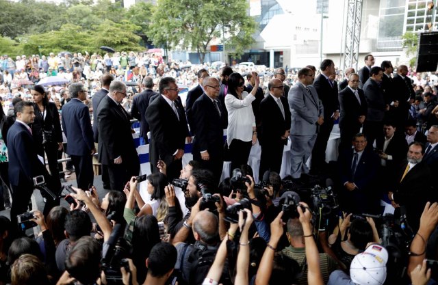 Juramentación de los nuevos magistrados del TSJ, designados por la Asamblea Nacional. REUTERS/Ueslei Marcelino