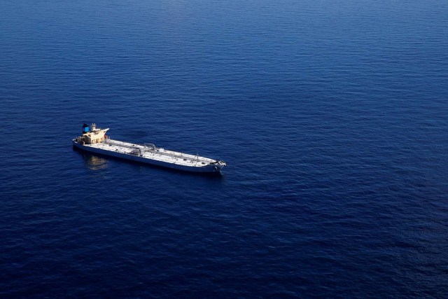 The Suezmax sized oil tanker Karvounis lies at anchor stranded off the coast of Louisiana for lack of a bank letter of credit to discharge its cargo of Venezuelan heavy crude, south of Port Fourchon, Louisiana, U.S. August 17, 2017. REUTERS/Jonathan Bachman