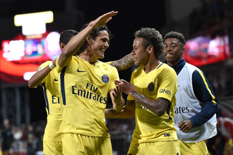 Neymar marcó su primer gol con la camiseta del París Saint-Germain