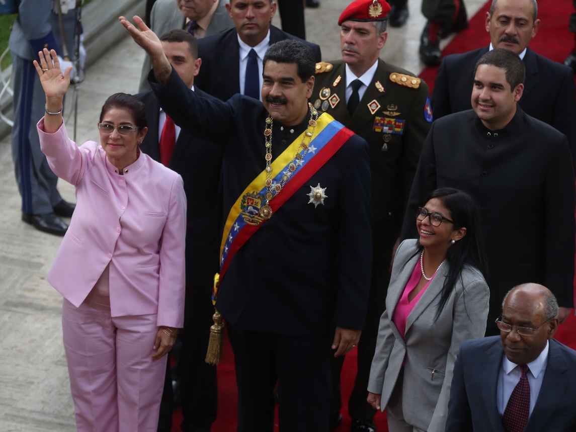 Maduro se subordina a “plenipotenciaria” Constituyente cubana
