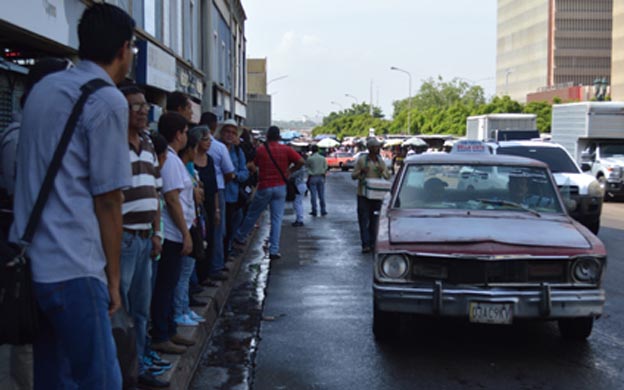 Marabinos rechazan liberación del pasaje del transporte